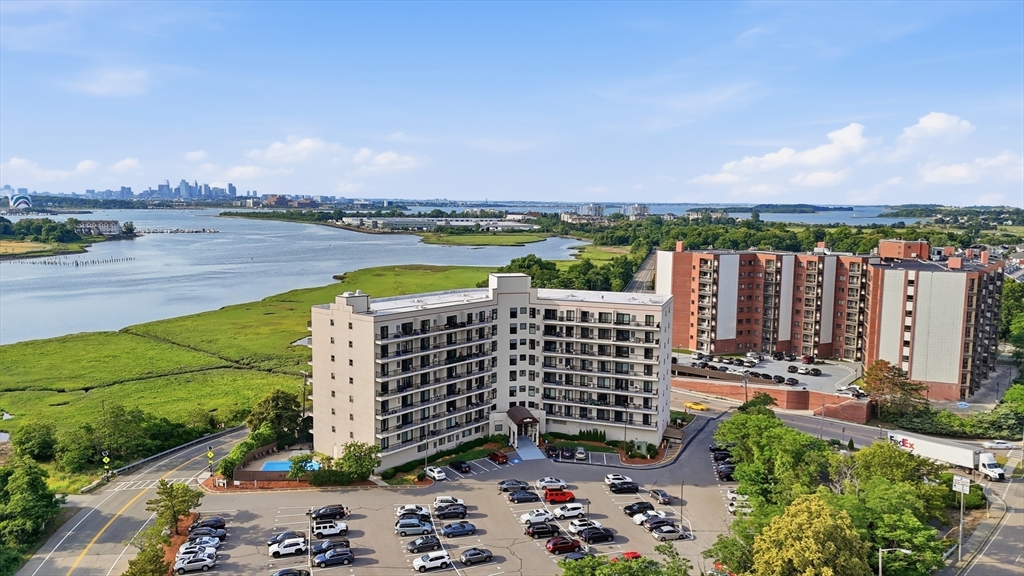 133 Commander Shea Blvd 712