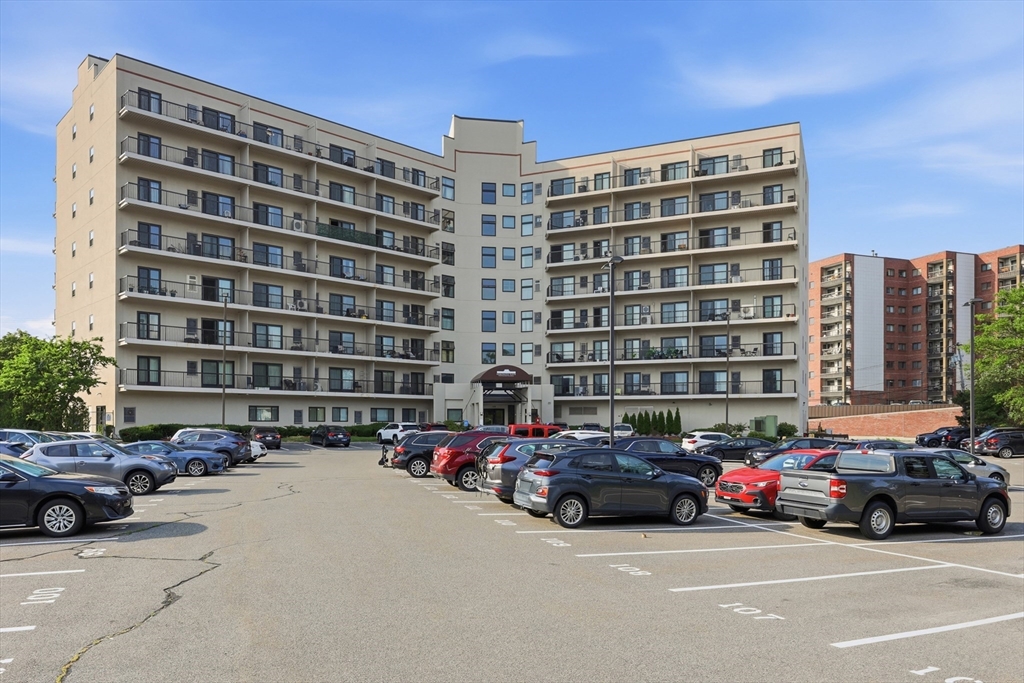 133 Commander Shea Blvd 712