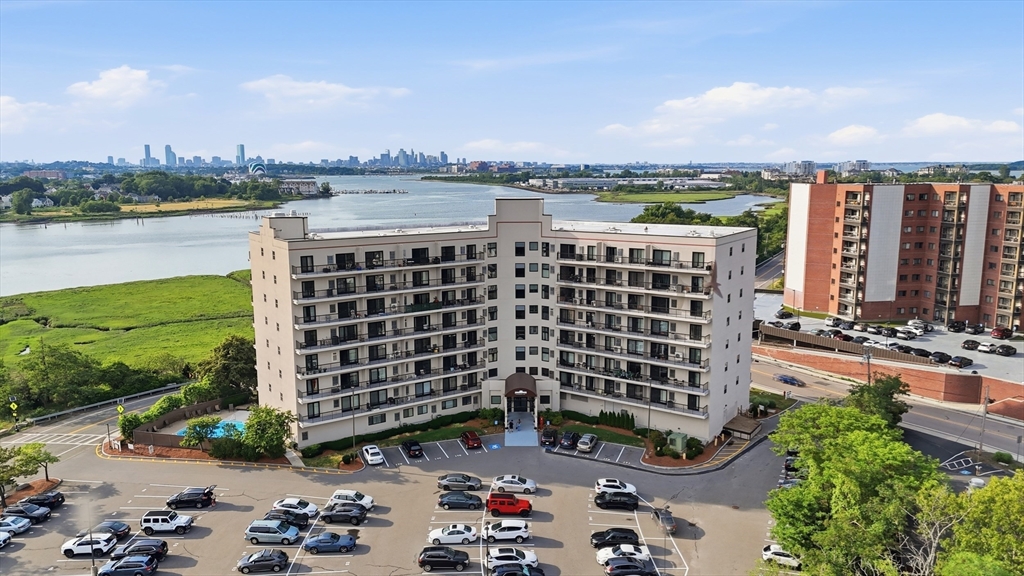 133 Commander Shea Blvd 712