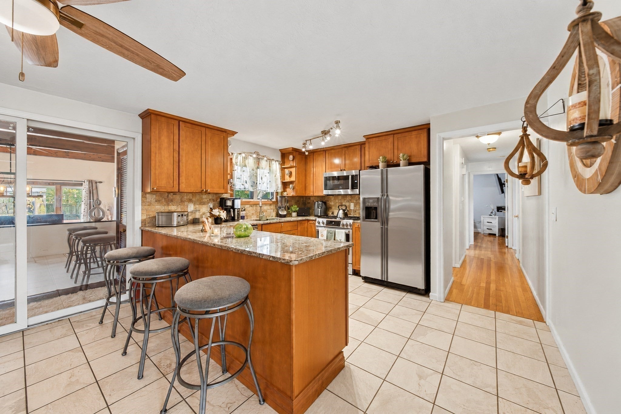 366 Mendon Rd, North Attleboro, MA, 366 Mendon Rd, North Attleboro, MA Photo #7