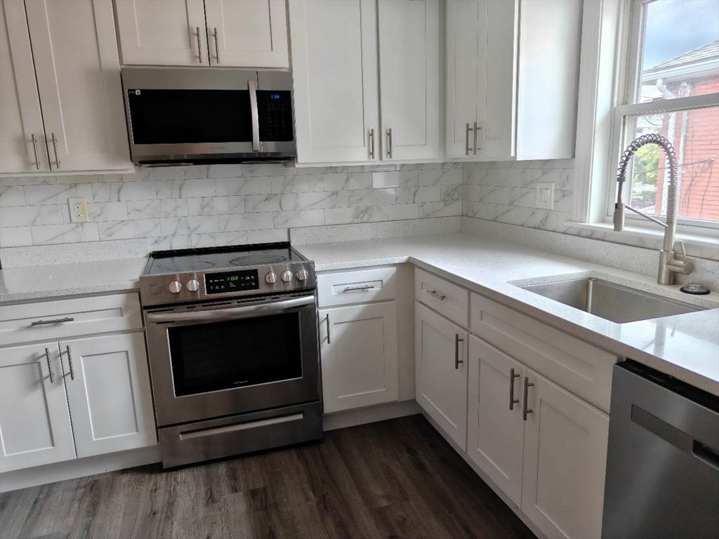 82 Sparkill St #2, Watertown, MA Photo #12