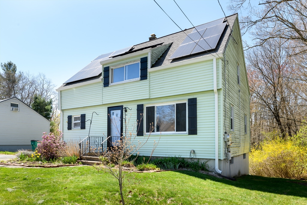 24 Chestnut Hill Rd