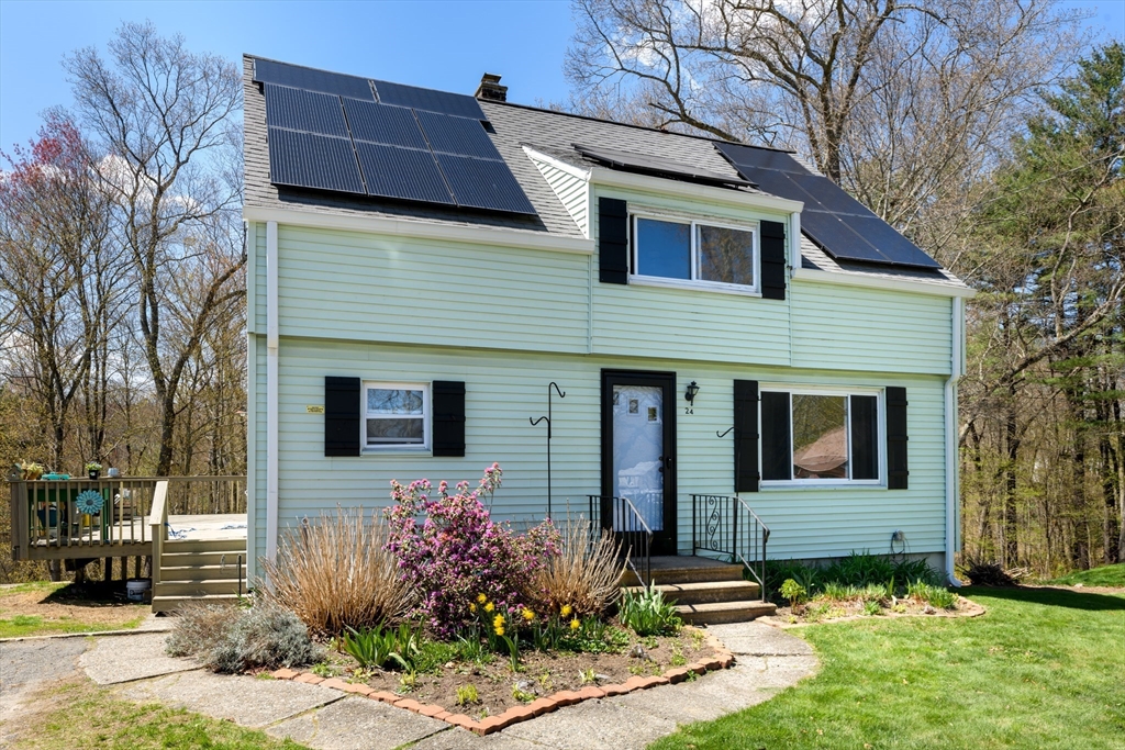 24 Chestnut Hill Rd