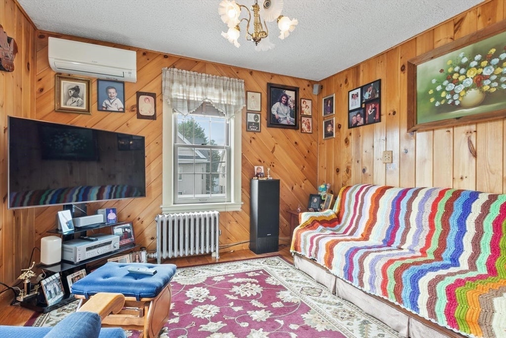 122 Lawrence ST, Clinton, MA Photo #12