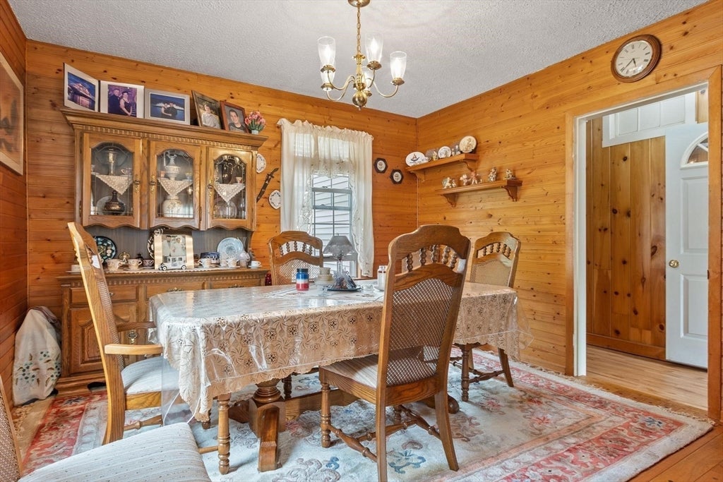 122 Lawrence ST, Clinton, MA Photo #16