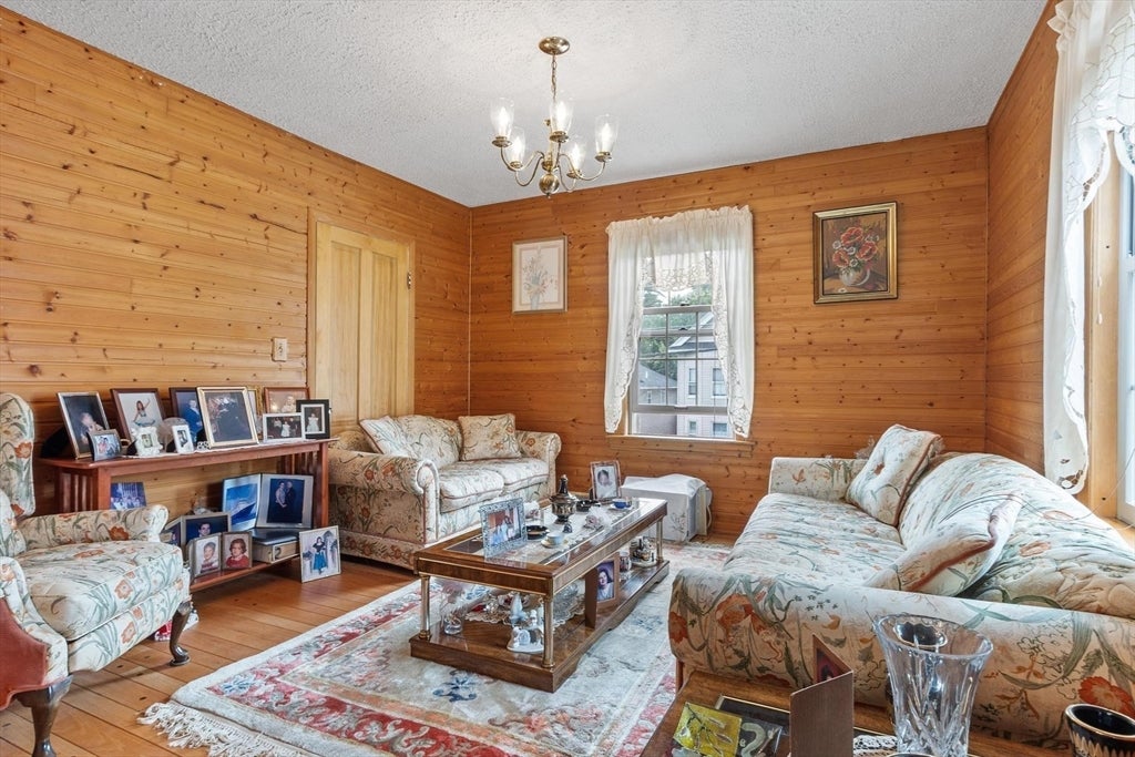 122 Lawrence ST, Clinton, MA Photo #18
