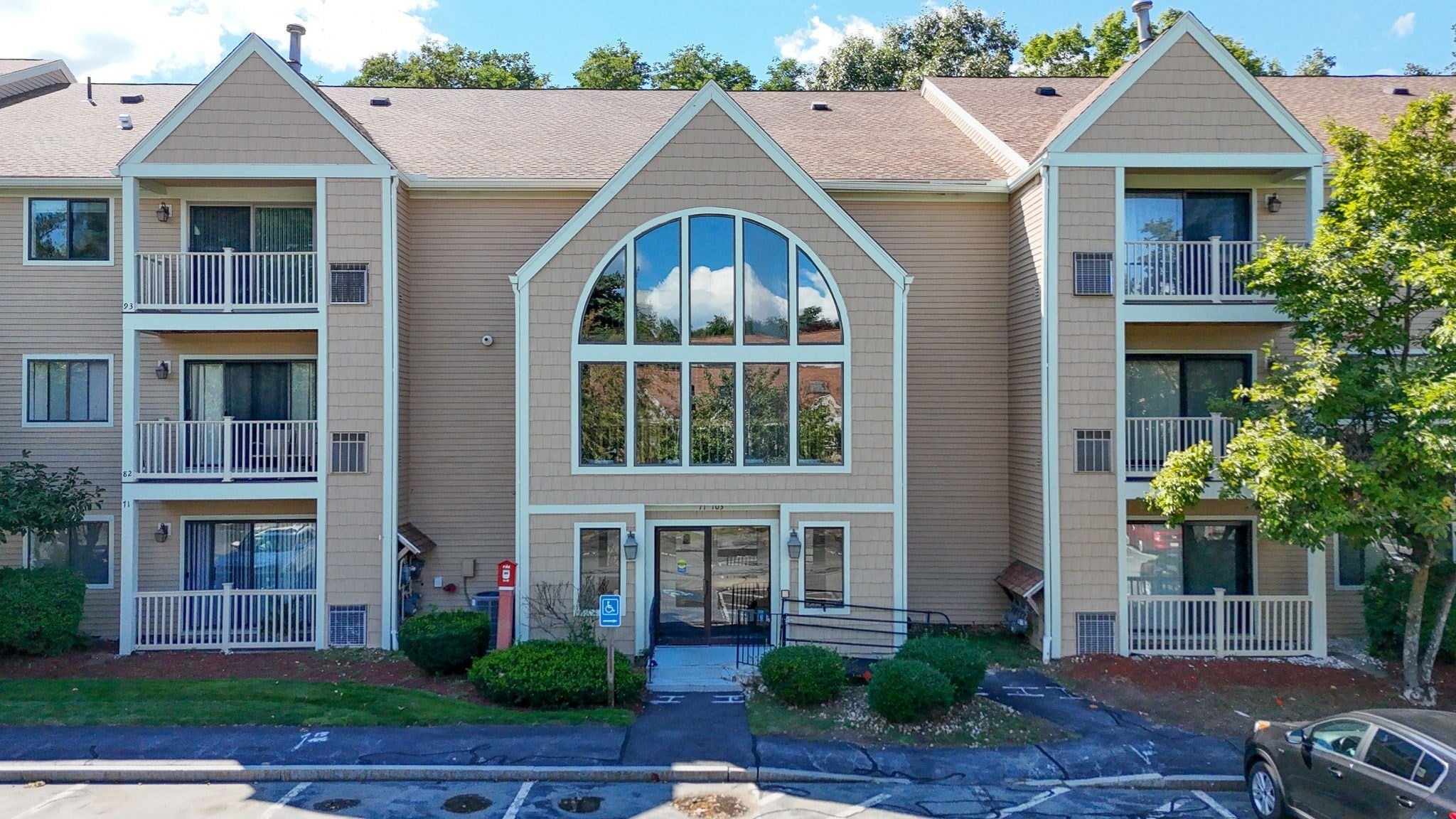 Photo of 102 Hunter's Run, Haverhill, MA