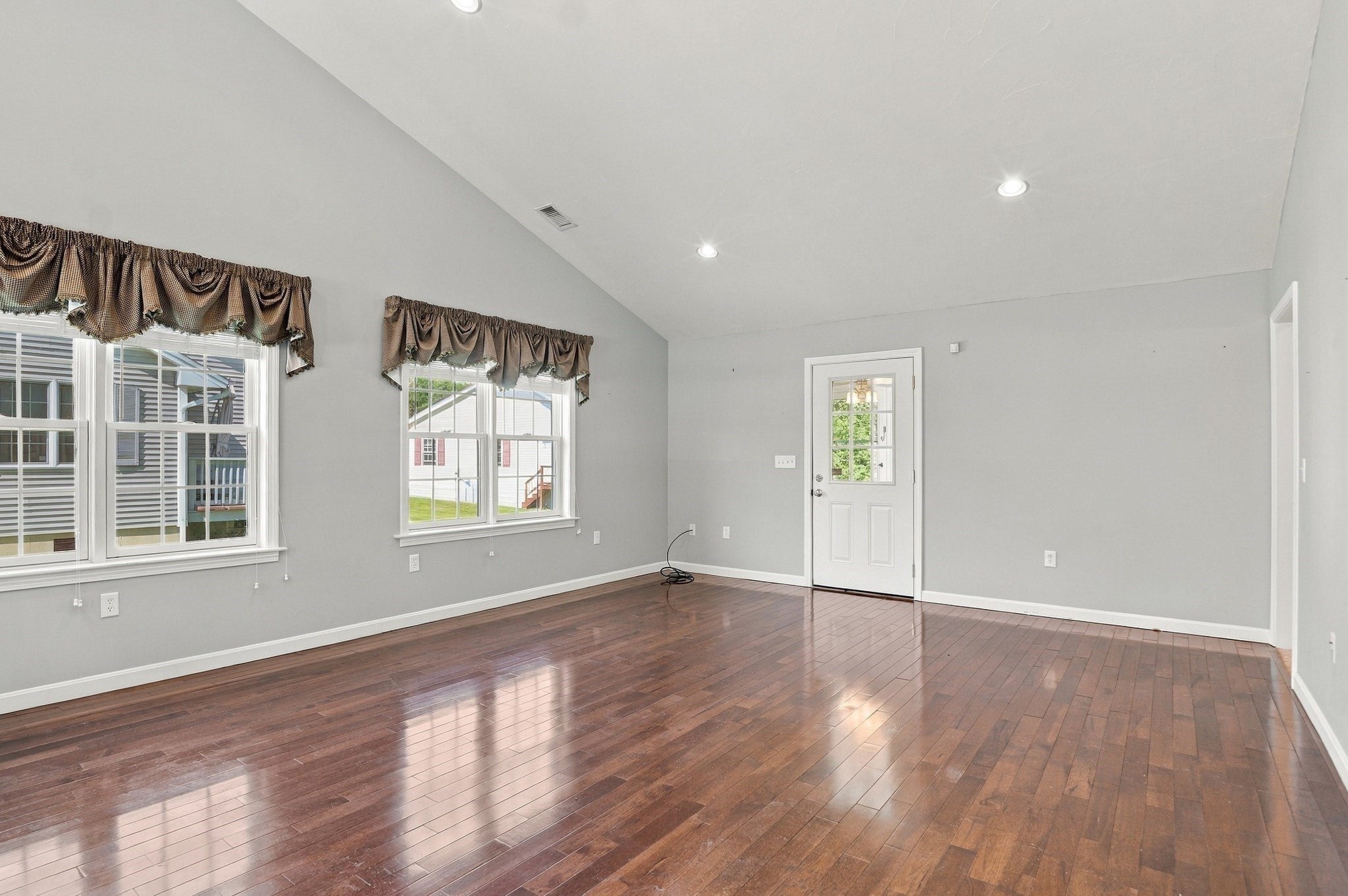 4 Concord Court #A, Webster, MA, 4 Concord Court #A, Webster, MA Photo #5