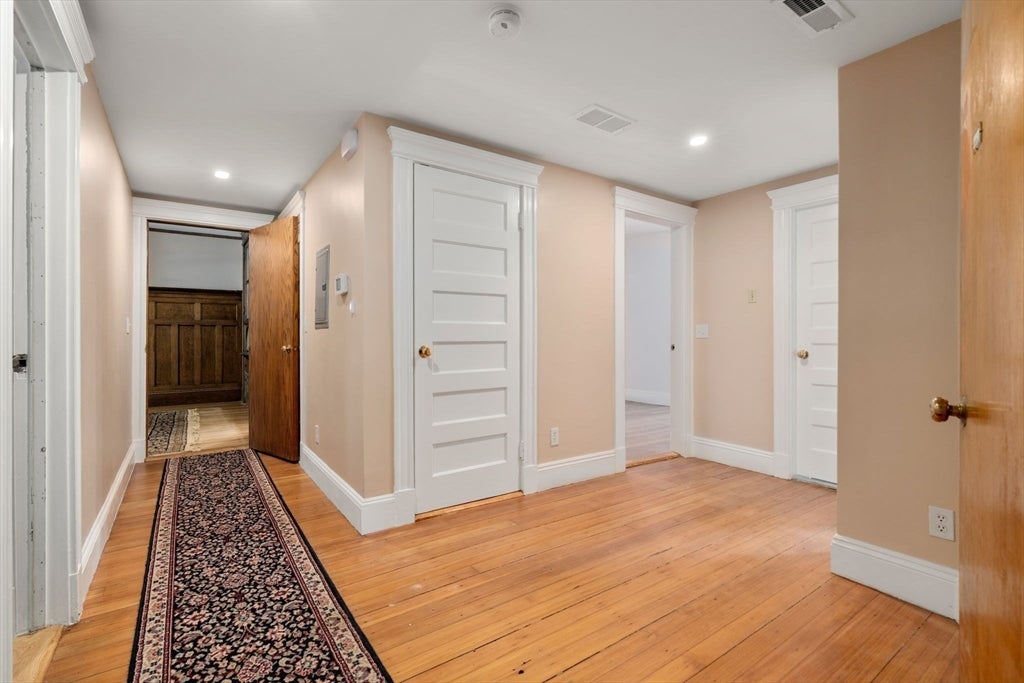 1863 Beacon St #1, Brookline, MA, 1863 Beacon St #1, Brookline, MA Photo #2