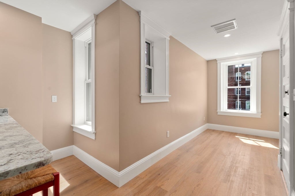 1863 Beacon St #1, Brookline, MA, 1863 Beacon St #1, Brookline, MA Photo #10