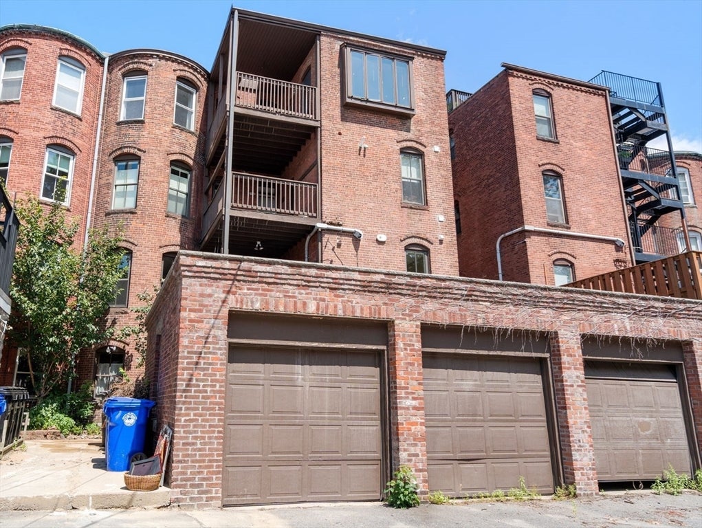 1863 Beacon St #1, Brookline, MA, 1863 Beacon St #1, Brookline, MA Photo #23