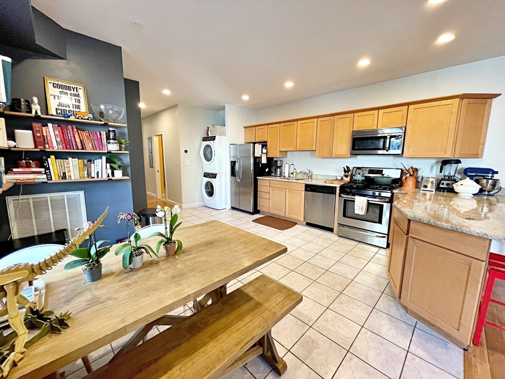 70 Webster St 2