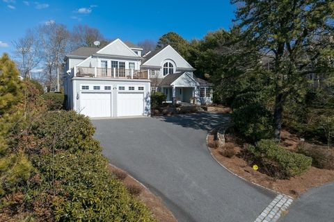 236 Glenneagle Dr Mashpee MA 02649