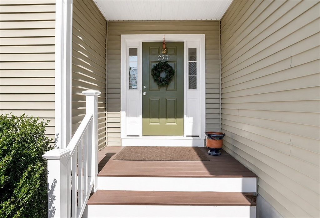 250 Willow St.