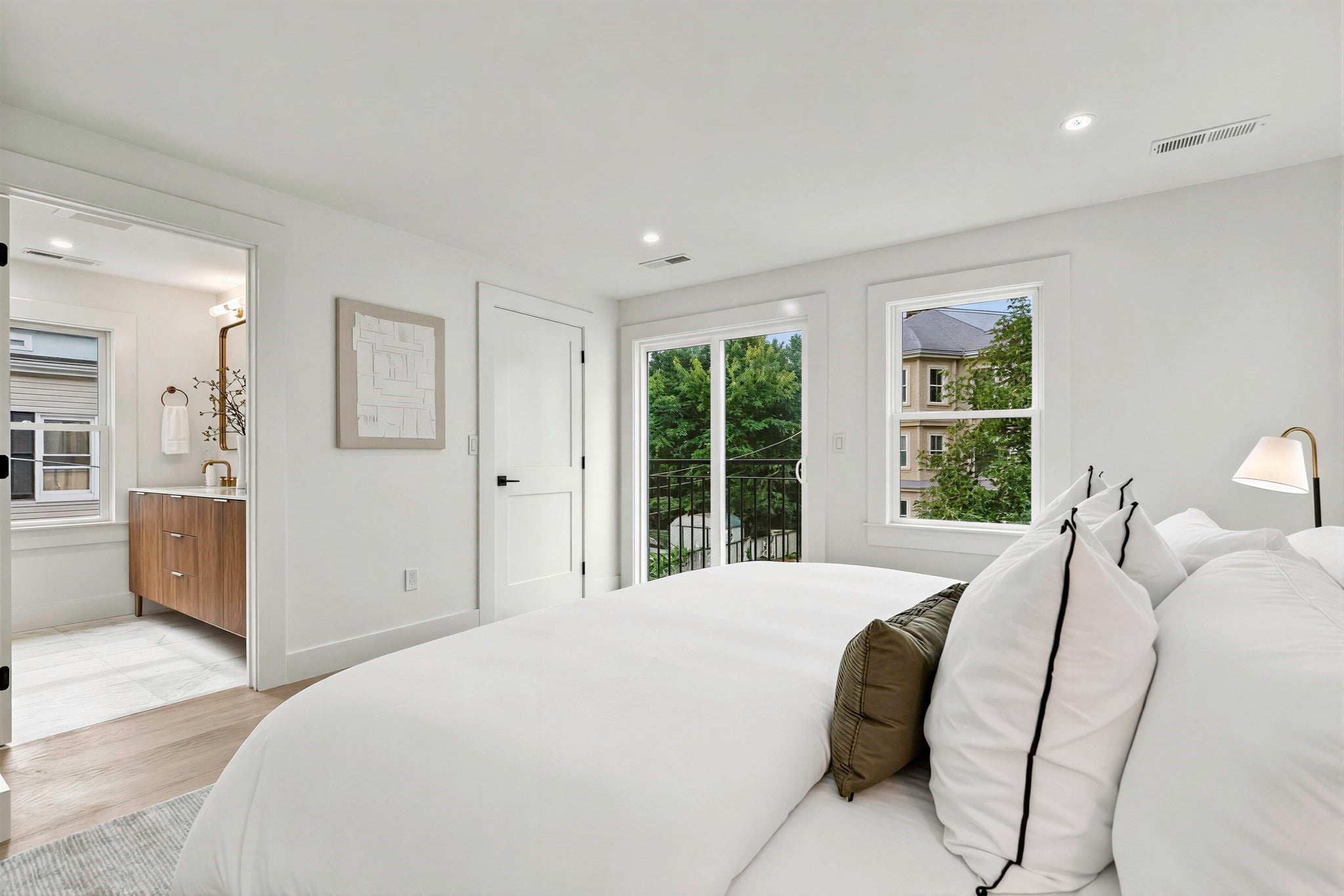 641 Chestnut Hill Avenue, Brookline, MA Photo #16