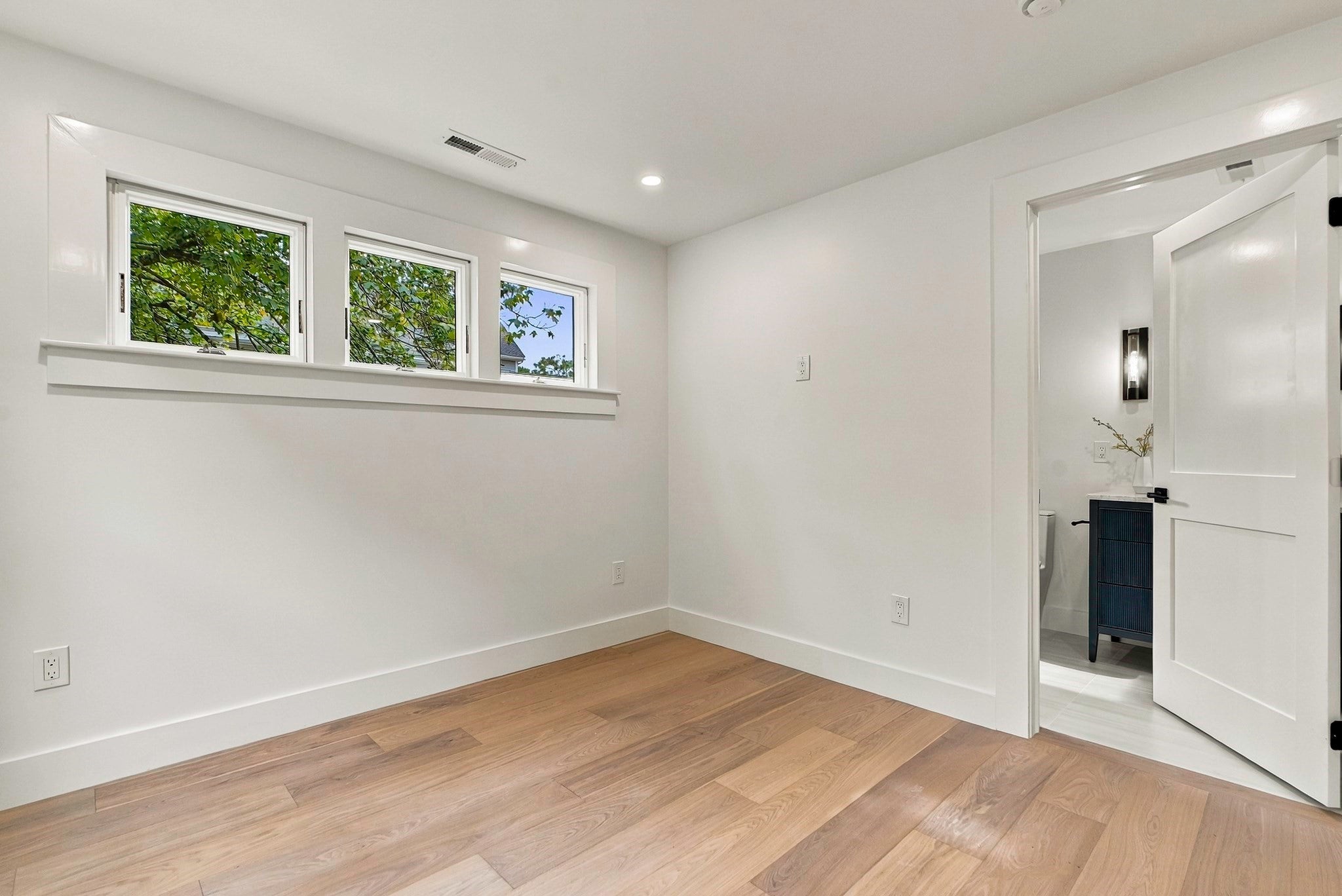 641 Chestnut Hill Avenue, Brookline, MA Photo #19