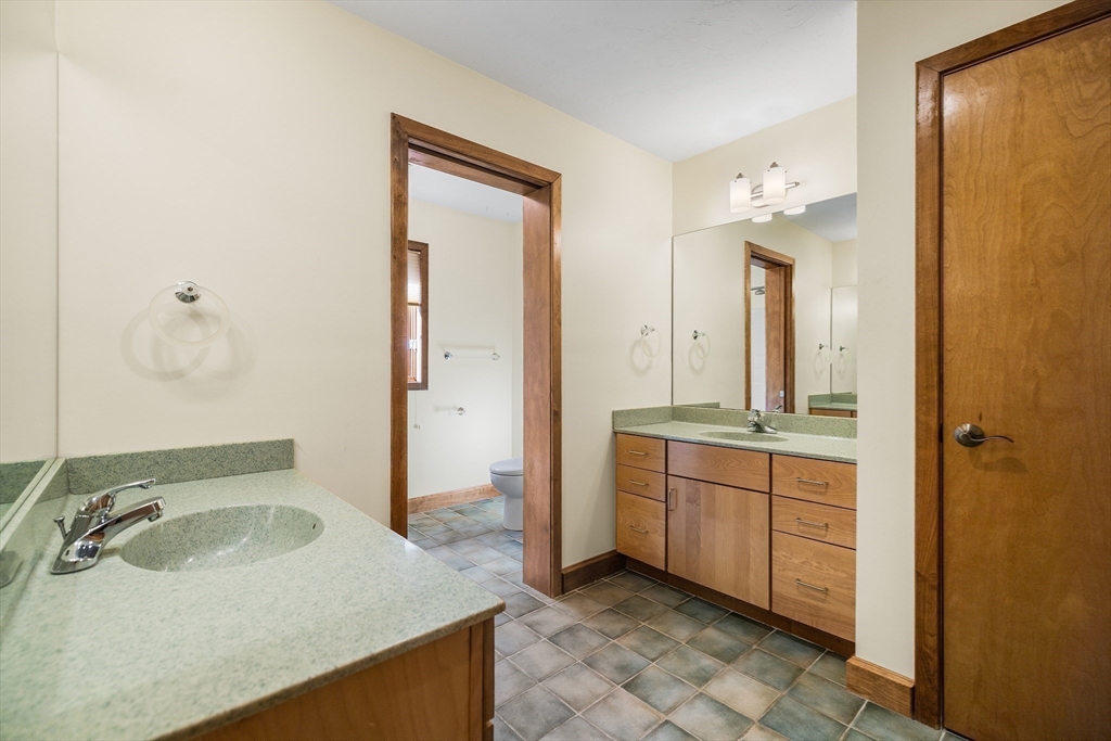 14 Hillside Ave, Southborough, MA Photo #16
