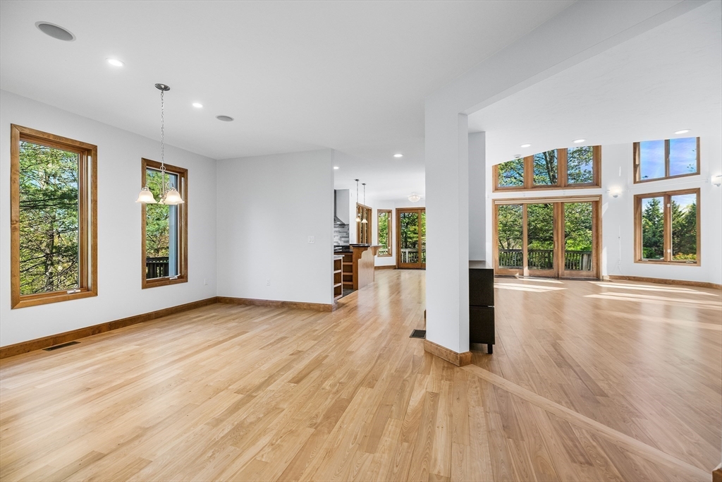 14 Hillside Ave, Southborough, MA Photo #5
