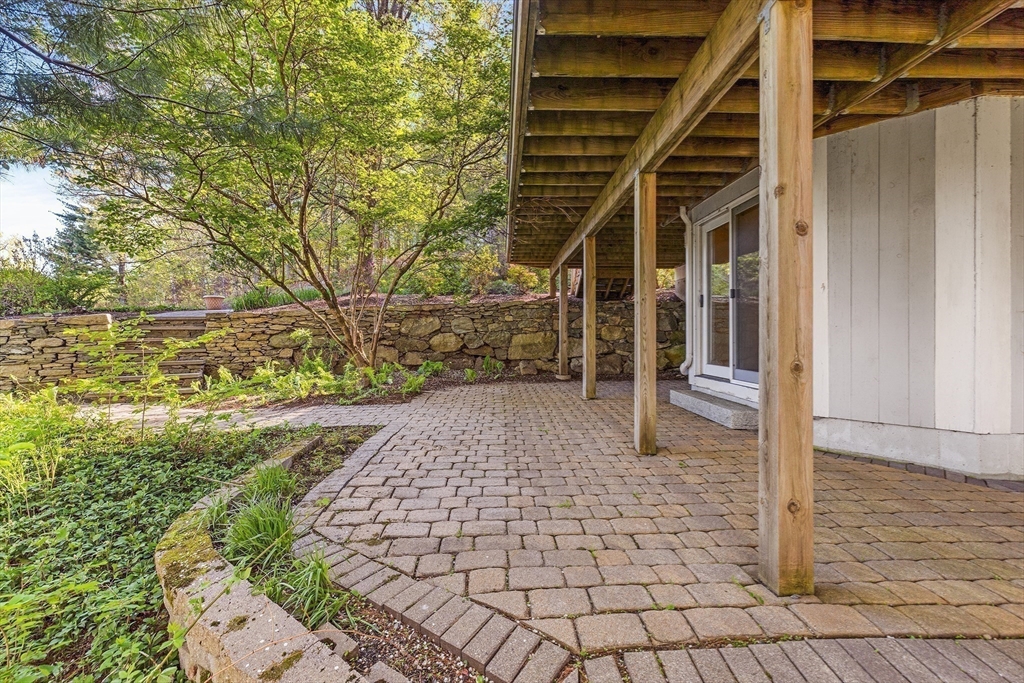 14 Hillside Ave, Southborough, MA Photo #36
