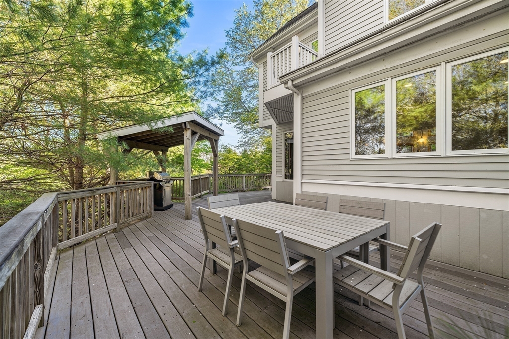 14 Hillside Ave, Southborough, MA Photo #33