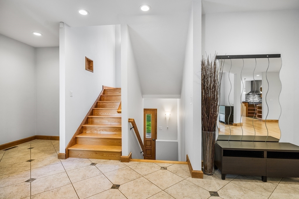 14 Hillside Ave, Southborough, MA Photo #12