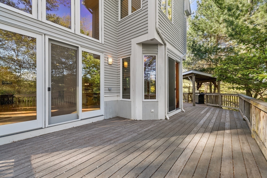 14 Hillside Ave, Southborough, MA Photo #32