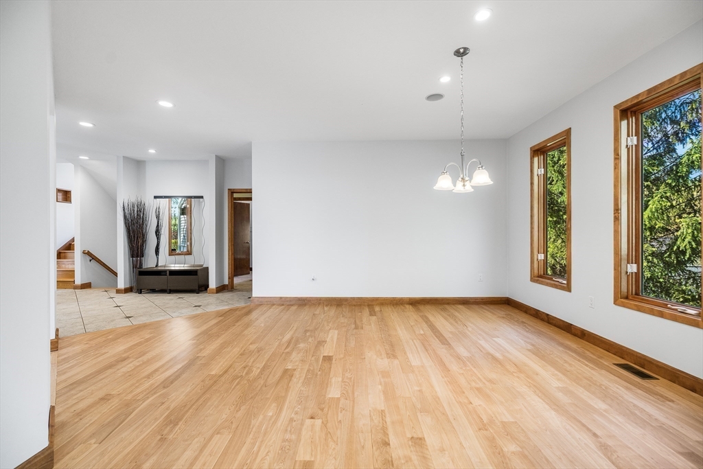 14 Hillside Ave, Southborough, MA Photo #7