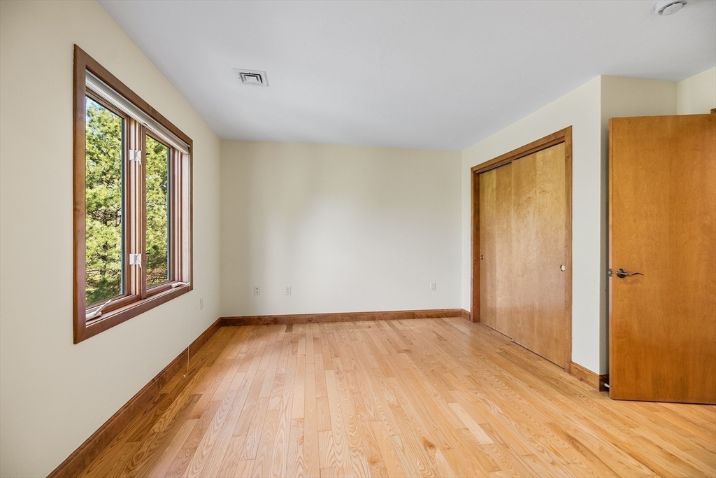 14 Hillside Ave, Southborough, MA Photo #17