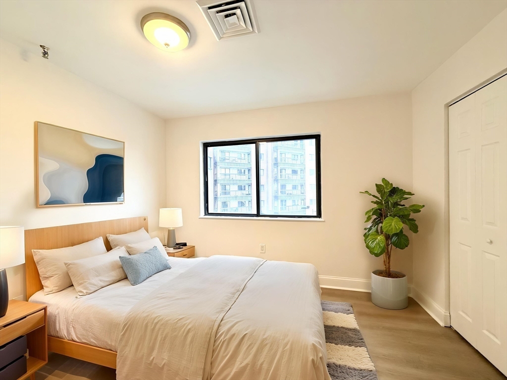 90 Quincy Shore Dr 302