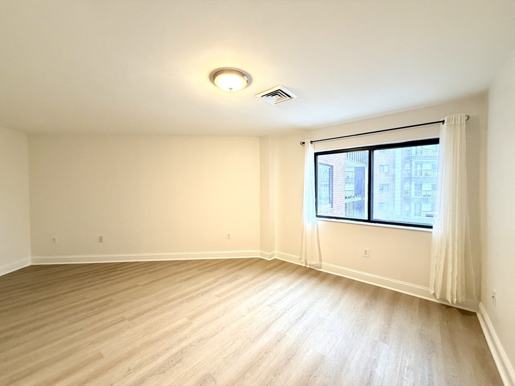 90 Quincy Shore Dr 302