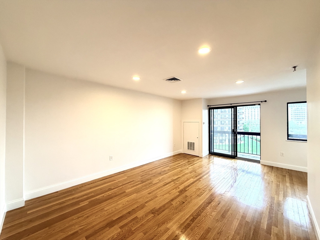90 Quincy Shore Dr 302