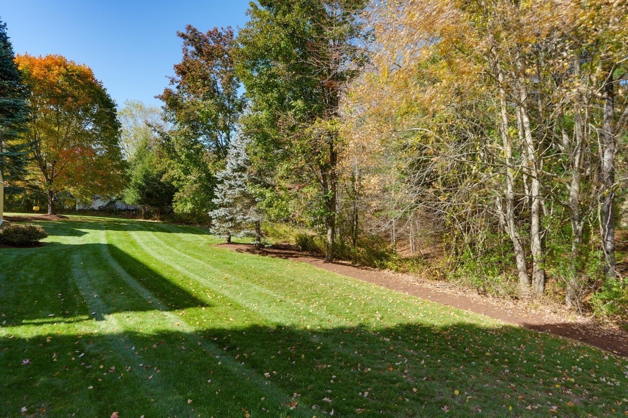 6 Beaver Brook Dr, Holliston, MA, 6 Beaver Brook Dr, Holliston, MA Photo #35