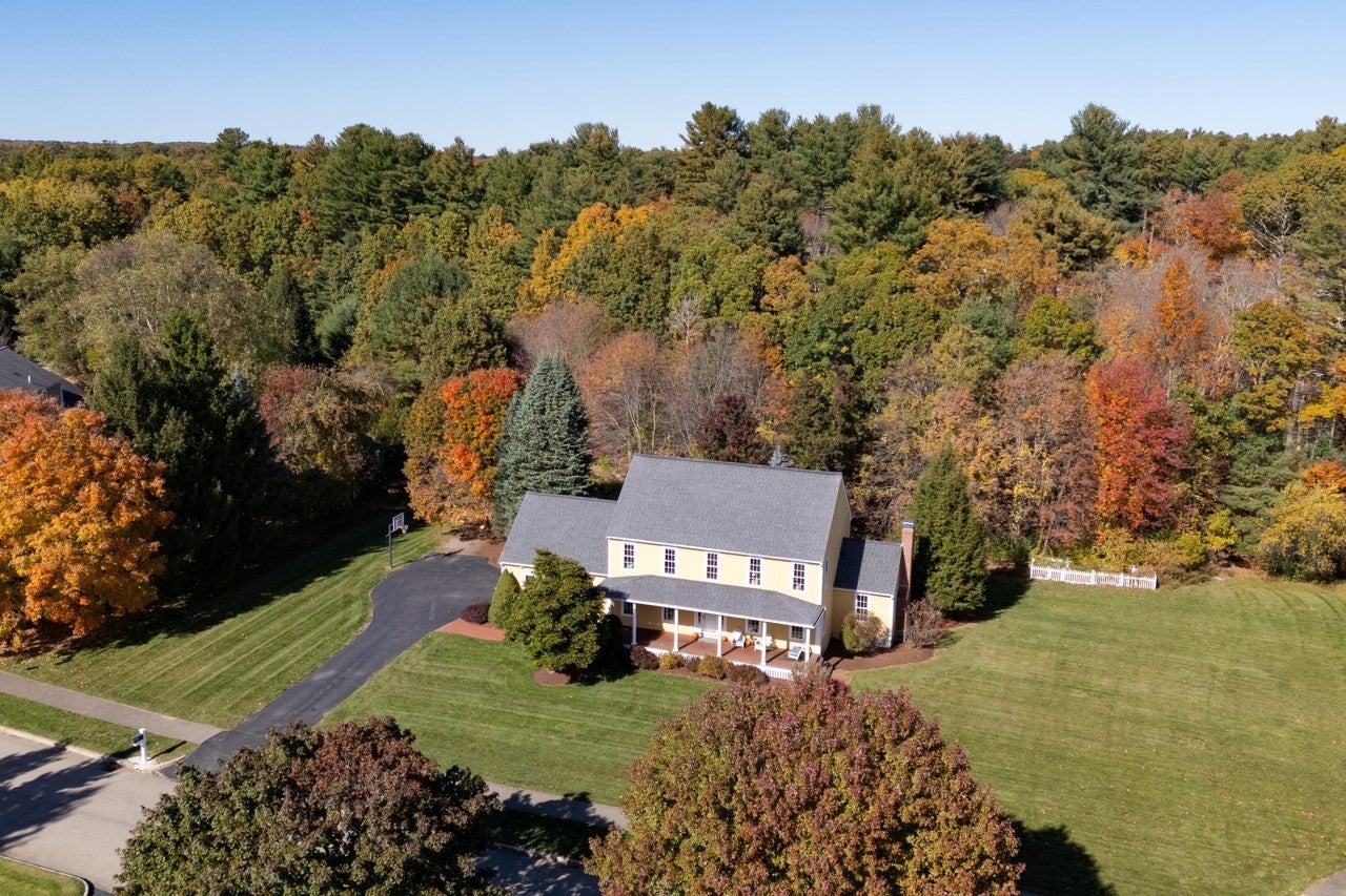 6 Beaver Brook Dr