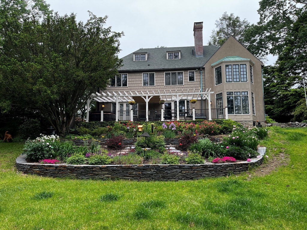 455 Puritan Rd