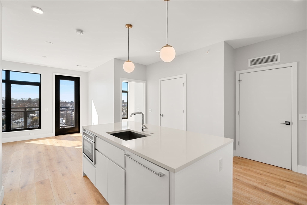 191 Washington St 710