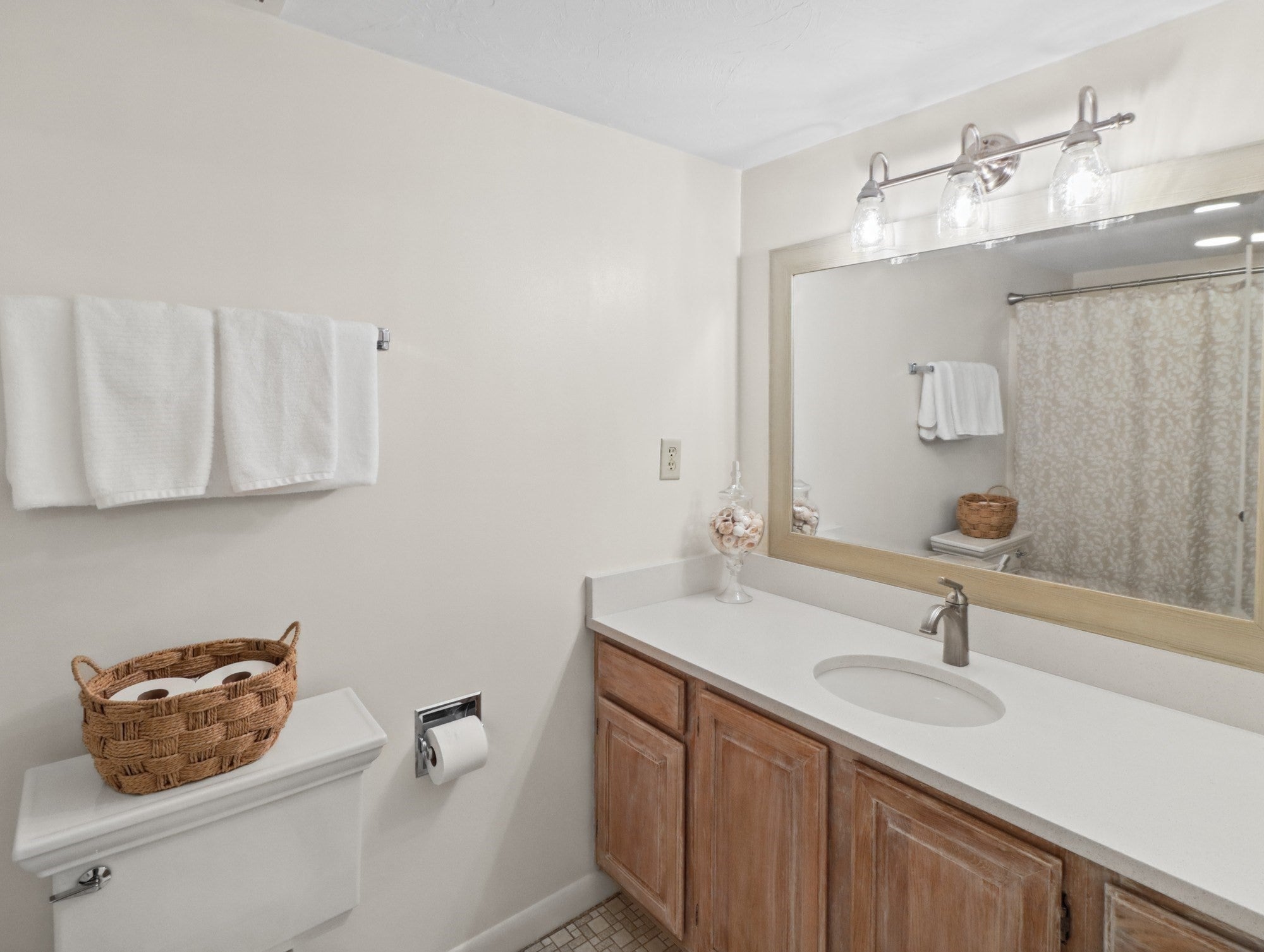 116 Tall Oaks Drive #M, Weymouth, MA, 116 Tall Oaks Drive #M, Weymouth, MA Photo #25