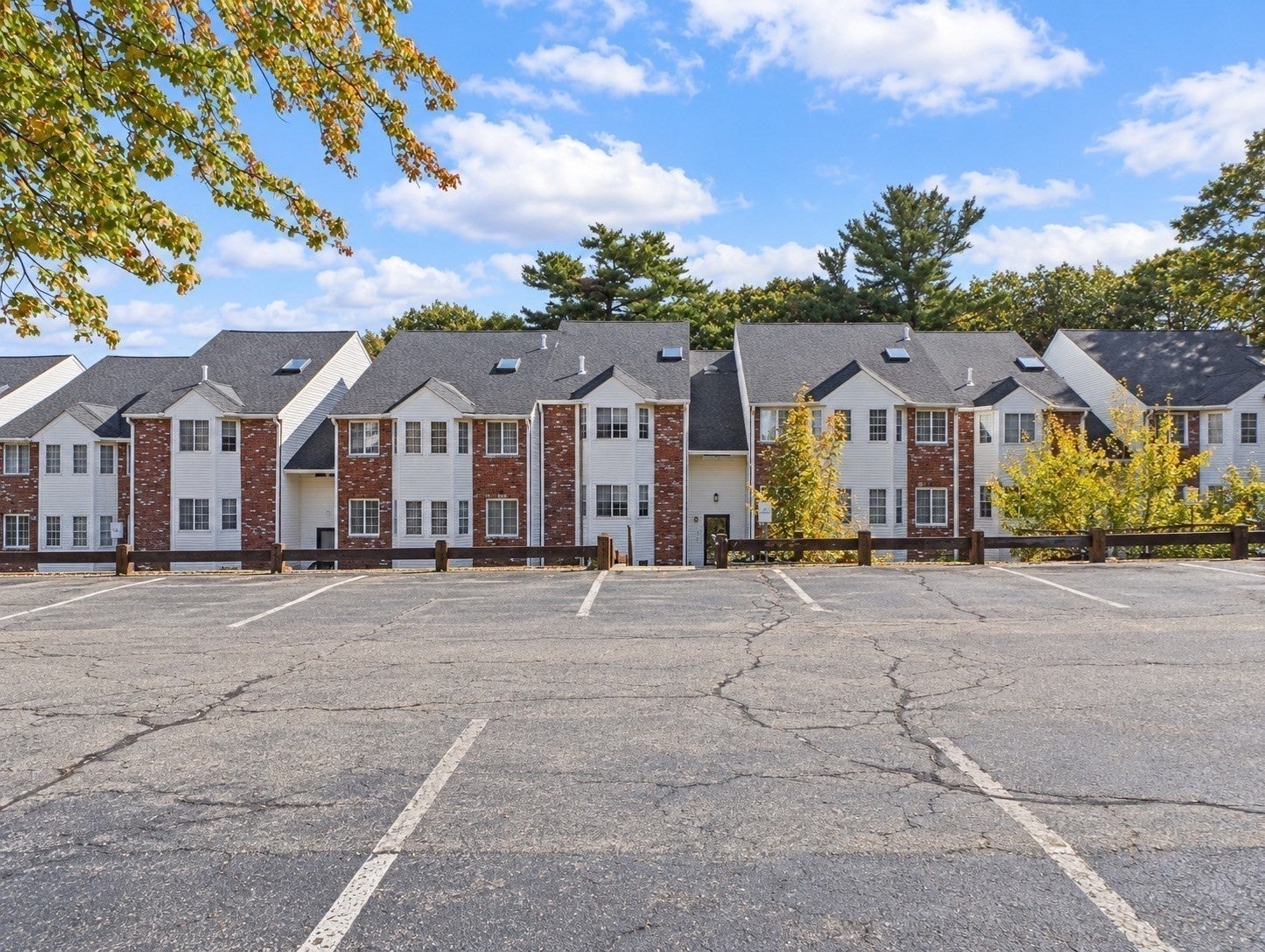 116 Tall Oaks Drive #M, Weymouth, MA, 116 Tall Oaks Drive #M, Weymouth, MA Photo #2