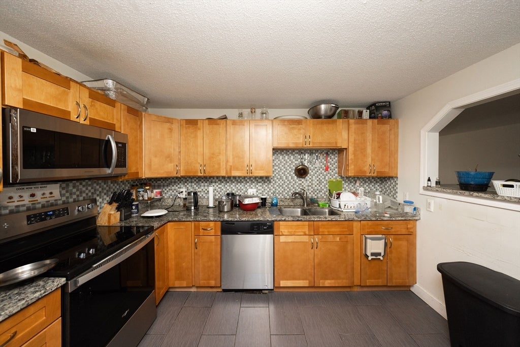 10 Wrentham Rd #102, Worcester, MA, 10 Wrentham Rd #102, Worcester, MA Photo #9