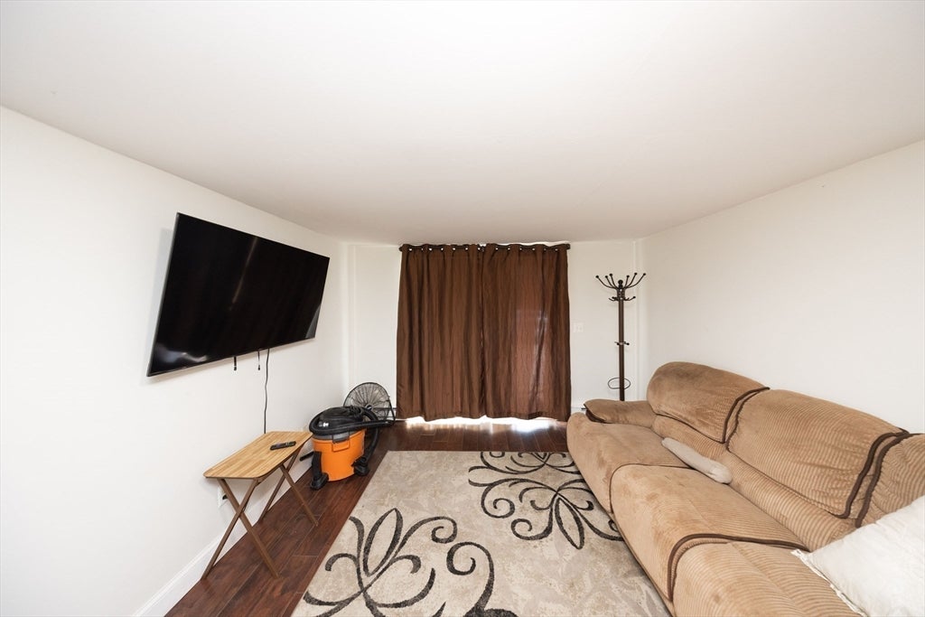 10 Wrentham Rd #102, Worcester, MA, 10 Wrentham Rd #102, Worcester, MA Photo #16