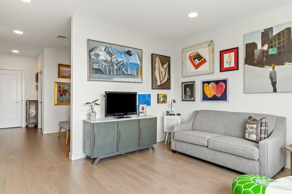 45 Lewis Street PH2