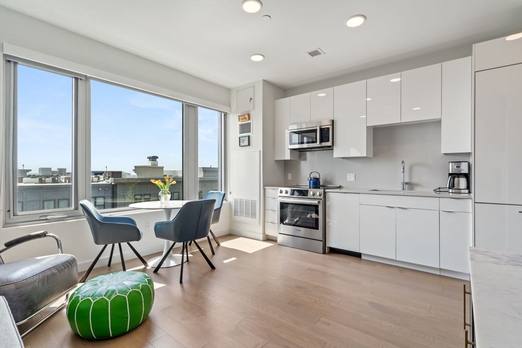 45 Lewis Street PH2