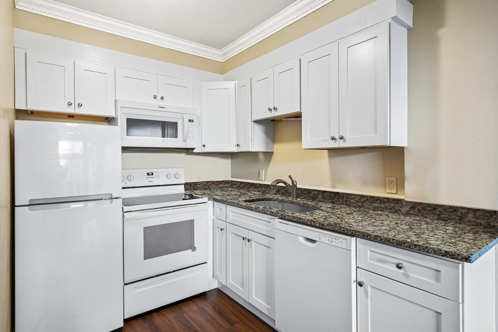 36 Eliot St 2