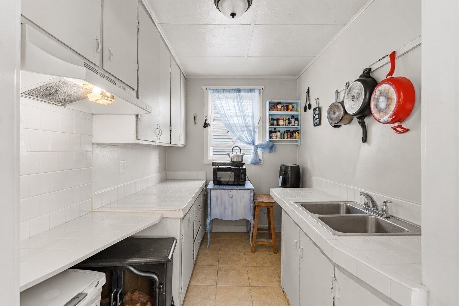 908 Plymouth Ave, Fall River, MA, 908 Plymouth Ave, Fall River, MA Photo #32