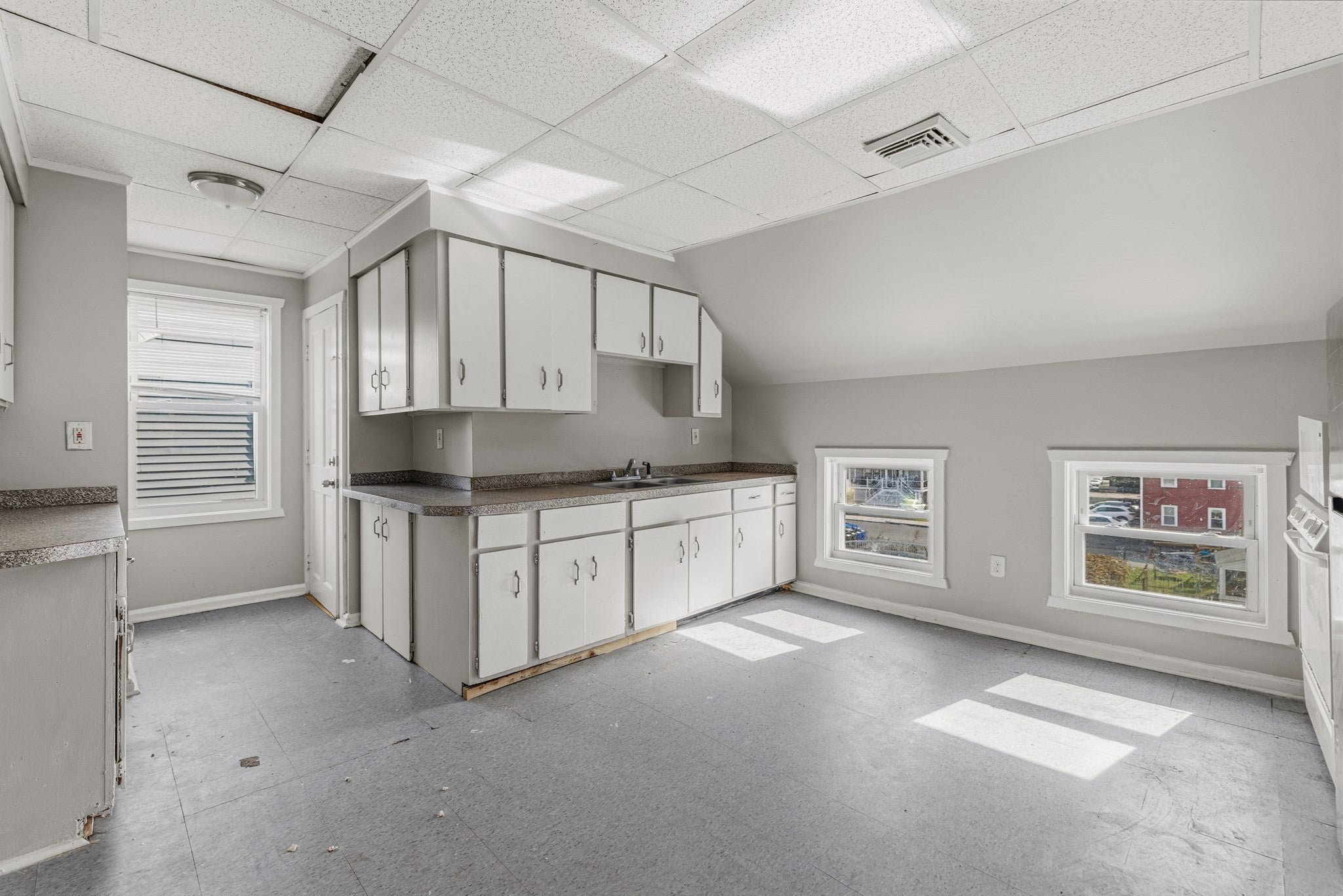908 Plymouth Ave, Fall River, MA, 908 Plymouth Ave, Fall River, MA Photo #7