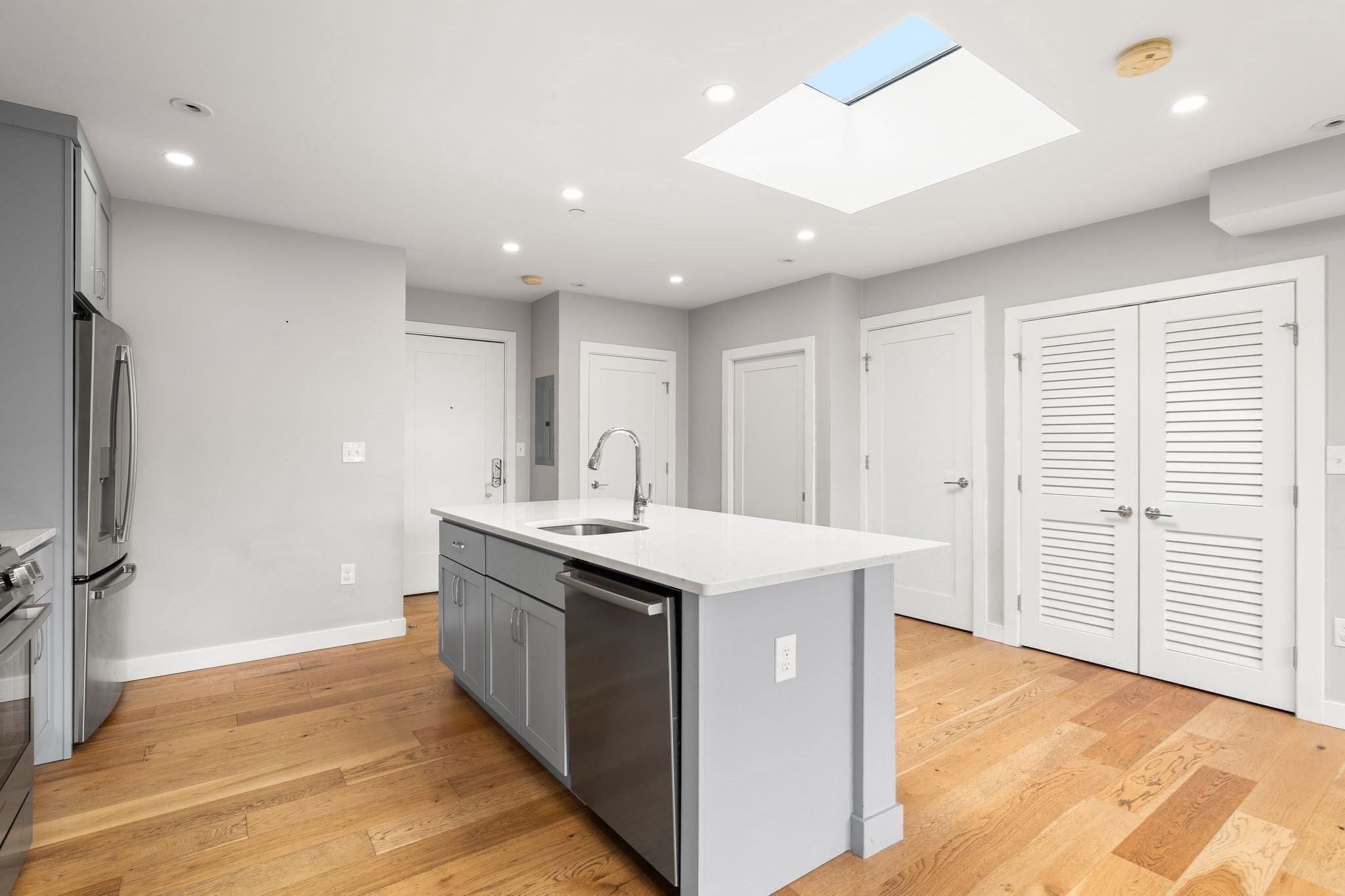 10-16 Everett St #402, Boston, MA, 10-16 Everett St #402, Boston, MA Photo #11