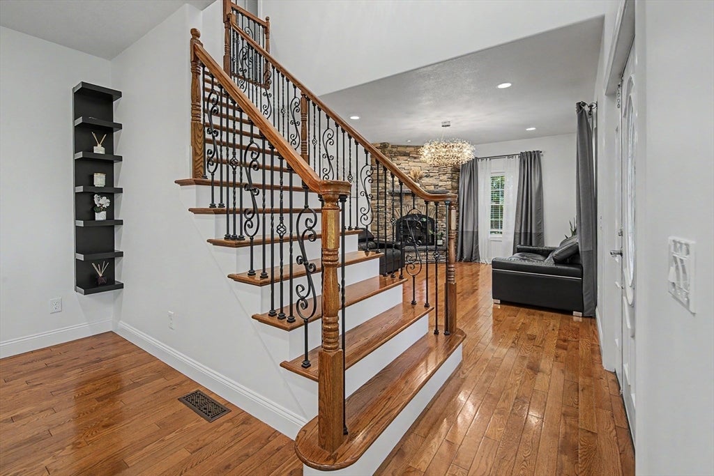 657 Silver St, Agawam, MA, 657 Silver St, Agawam, MA Photo #10