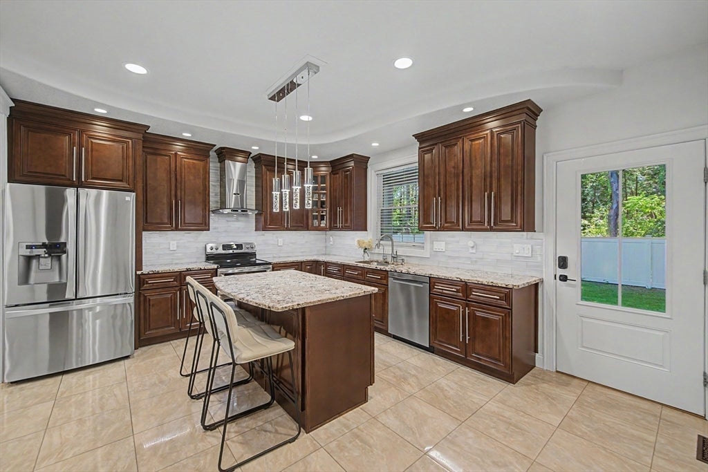 657 Silver St, Agawam, MA, 657 Silver St, Agawam, MA Photo #5