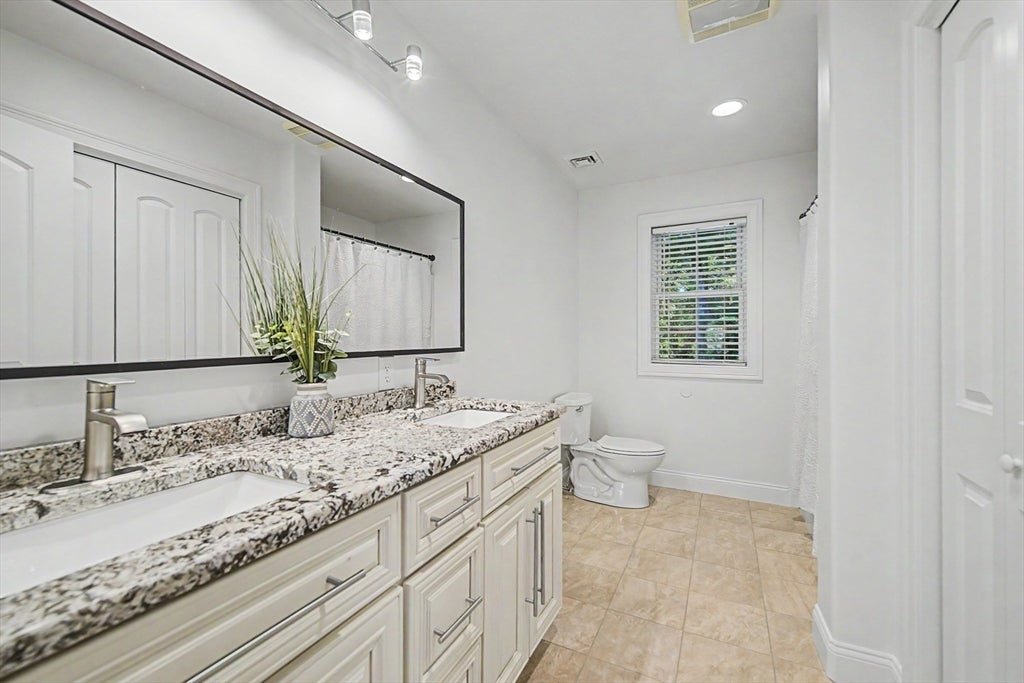 657 Silver St, Agawam, MA, 657 Silver St, Agawam, MA Photo #22