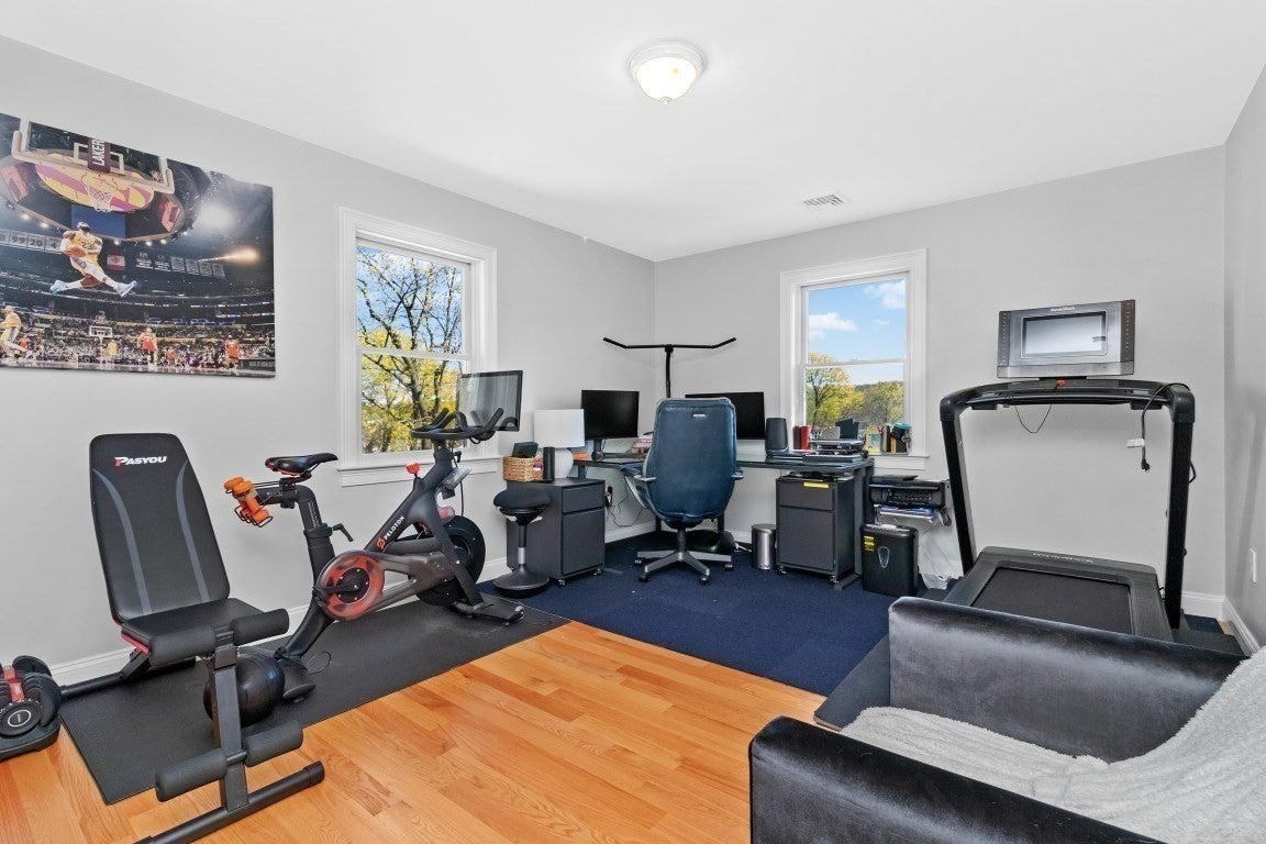 20 College Farm Rd, Waltham, MA, 20 College Farm Rd, Waltham, MA Photo #19