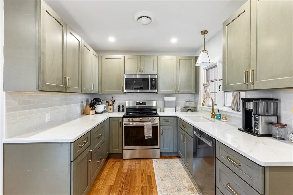 355 Pearse Rd, Swansea, MA, 355 Pearse Rd, Swansea, MA Photo #19